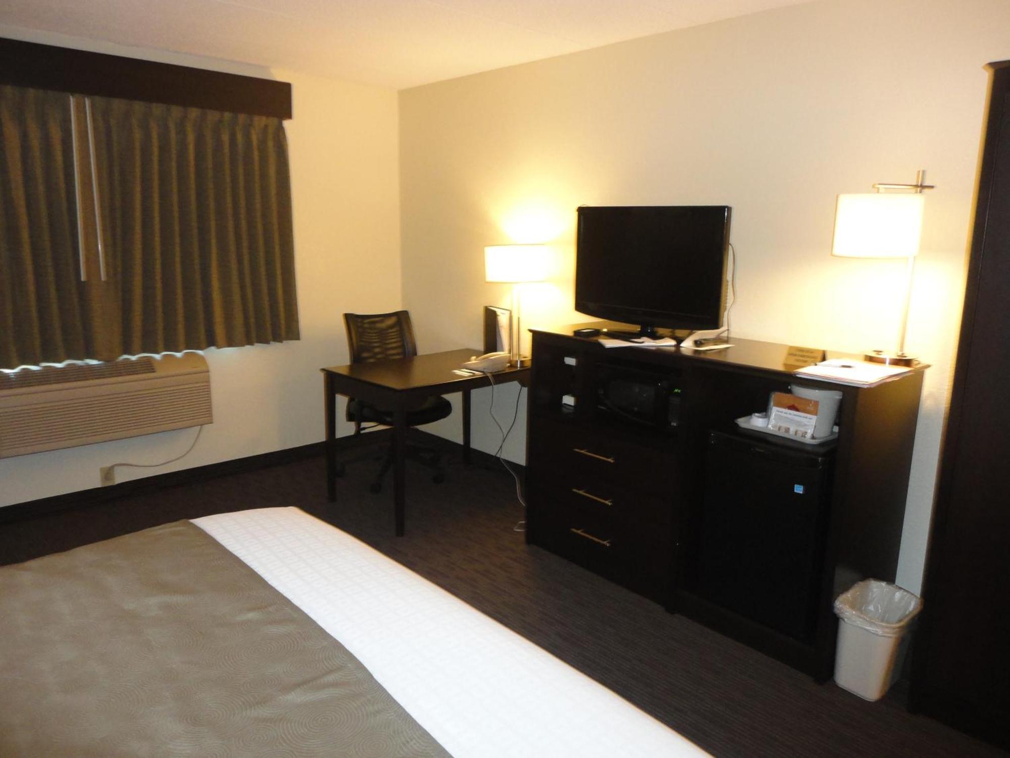 Hotel Baymont By Wyndham Owatonna Esterno foto